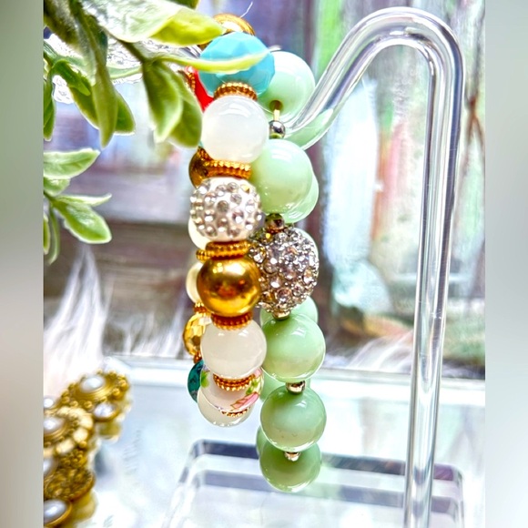 Two stretch Lucite Women’s Bracelet Bunde - Picture 3 of 9